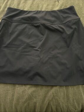 Women’s navy Active Skort - Classic Performance